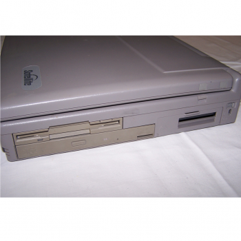 Toshiba Satellite Laptop rechts